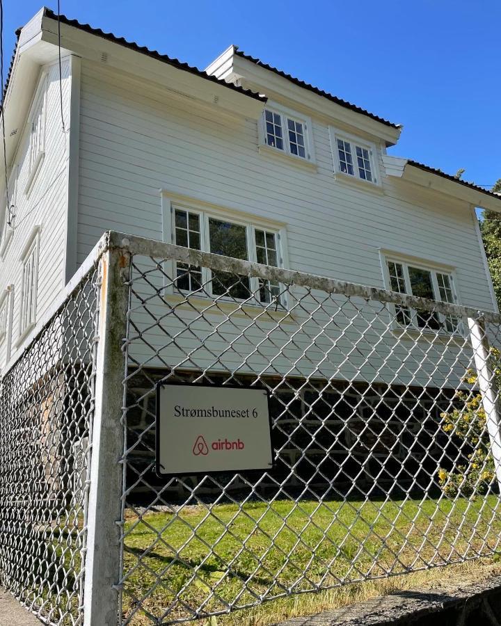 Nice Apartment Close To The Sea With Parking And Garden Arendal Exterior foto